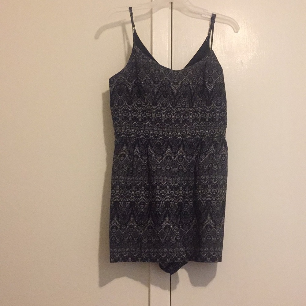 Romper, WITH POCKETS!! Wooo